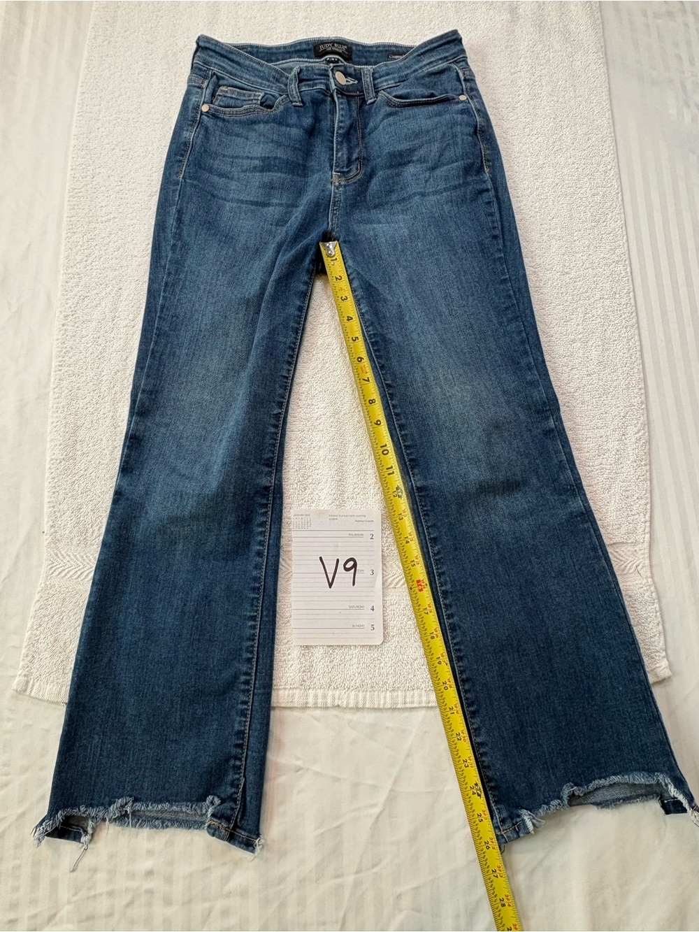 Judy Blue Los Angeles Cropped Boot Jeans Size 5 / 27 Medium Wash Stretch